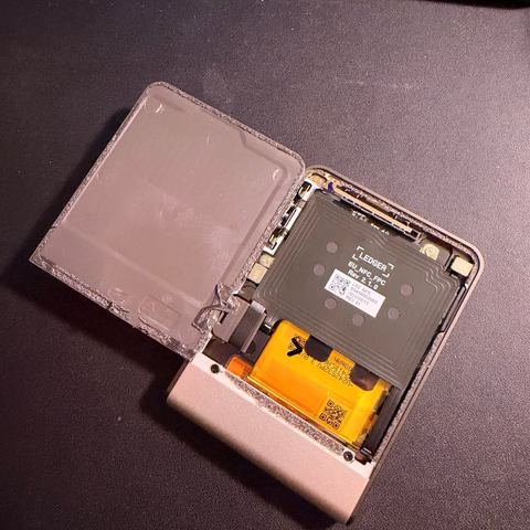 Front / screen